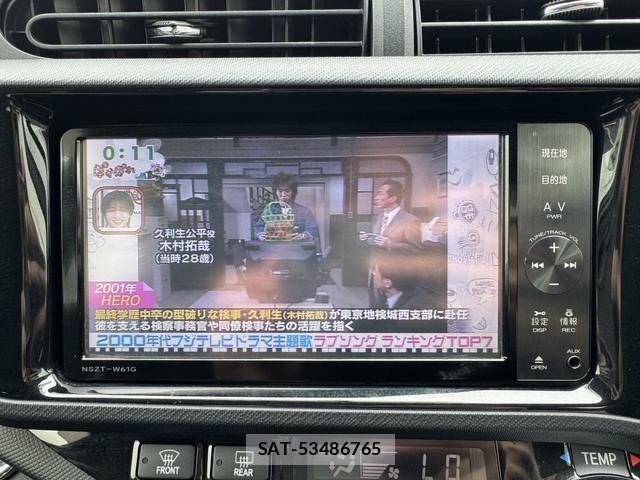 Toyota AQUA 2015-05 7214740-21