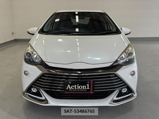 Toyota AQUA 2015-05 7214740-2