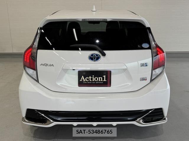 Toyota AQUA 2015-05 7214740-4