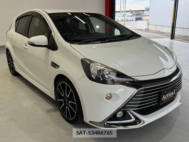 Toyota AQUA 2015-05 7214740-6