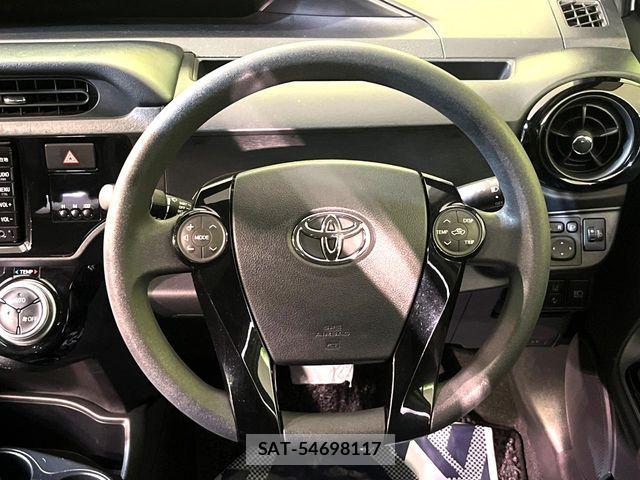 Toyota AQUA 2017-04 7214778-10
