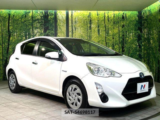 Toyota AQUA 2017-04 7214778-15