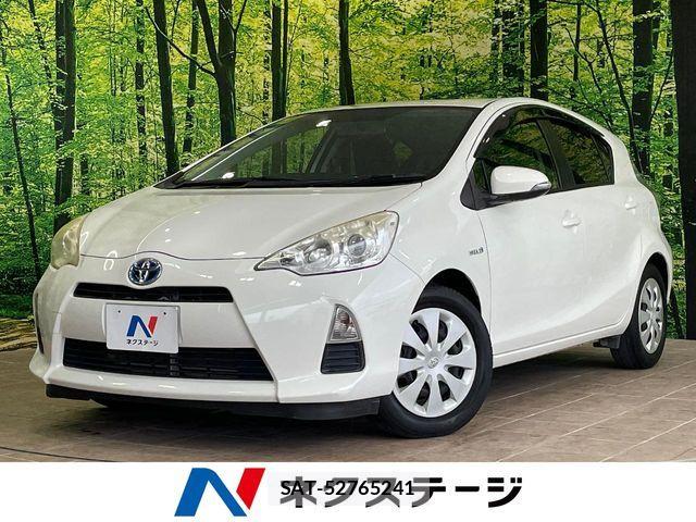Toyota AQUA 2013-01 7214692-0