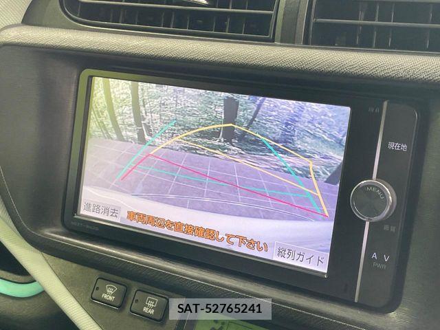Toyota AQUA 2013-01 7214692-3