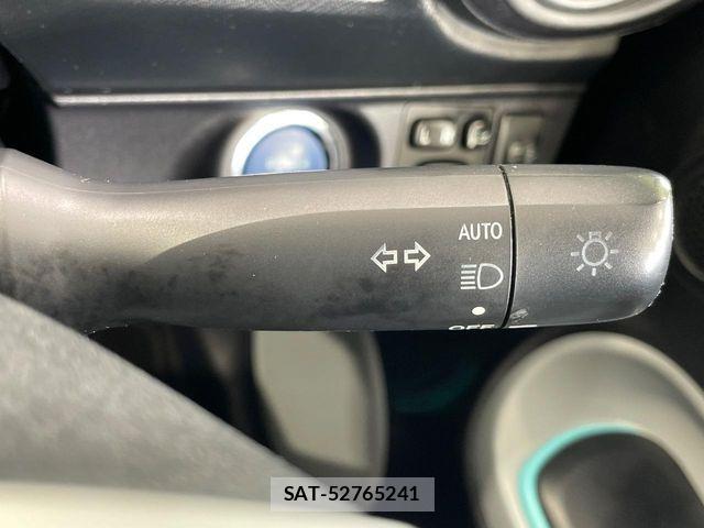 Toyota AQUA 2013-01 7214692-5