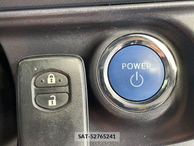 Toyota AQUA 2013-01 7214692-6