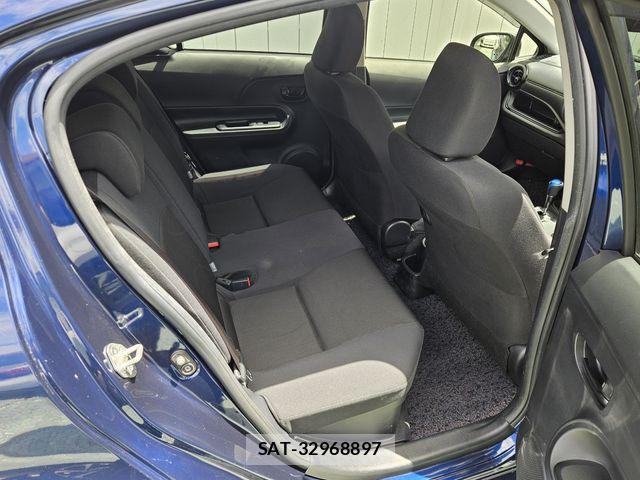 Toyota AQUA 2016-10 7214775-9
