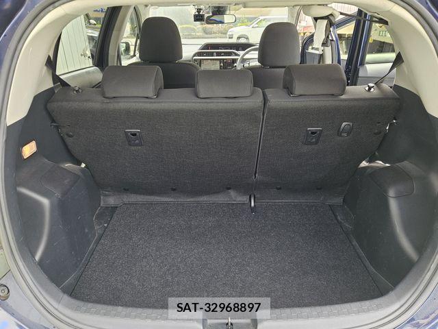 Toyota AQUA 2016-10 7214775-10