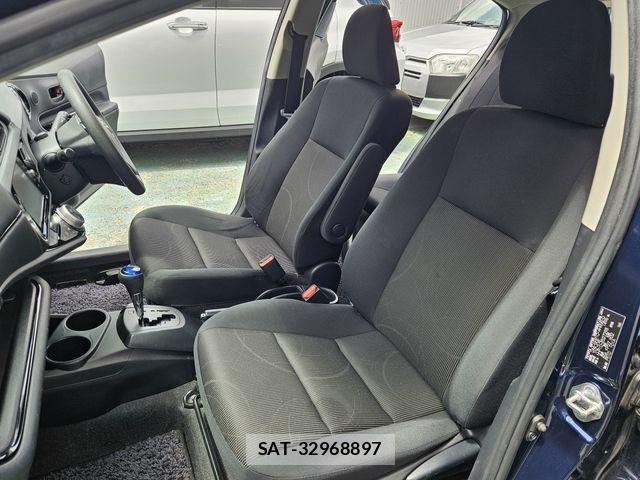 Toyota AQUA 2016-10 7214775-14