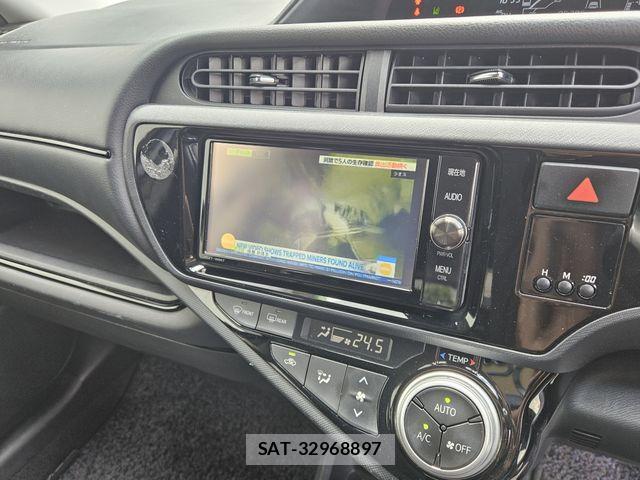 Toyota AQUA 2016-10 7214775-20