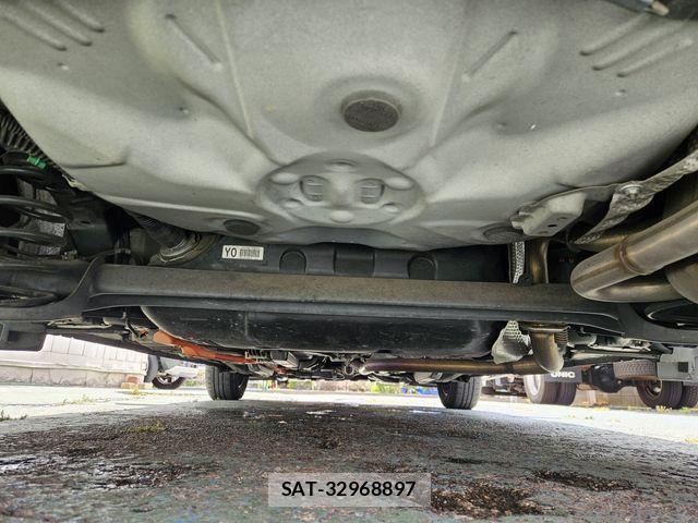 Toyota AQUA 2016-10 7214775-27