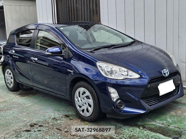 Toyota AQUA 2016-10 7214775-7