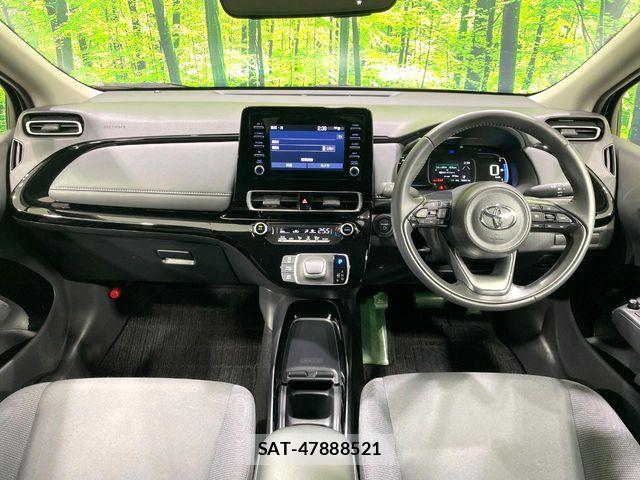 Toyota AQUA 2025-05 7214876-1