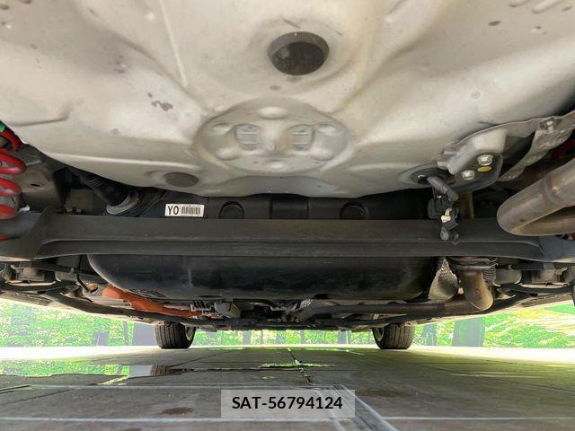 Toyota AQUA 2015-07 7214746-18