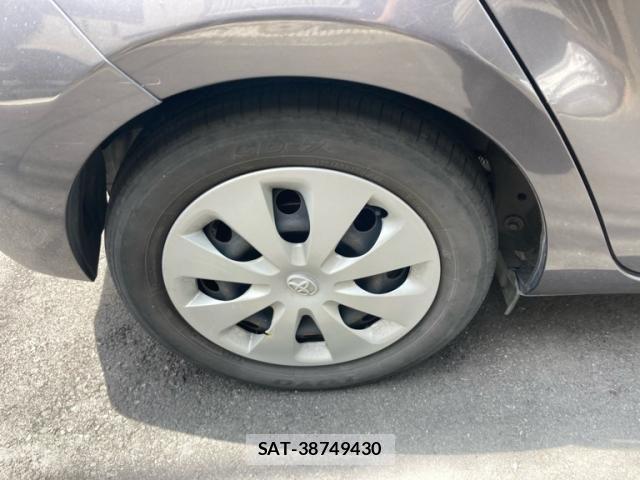Toyota AQUA 2013-10 7214711-9