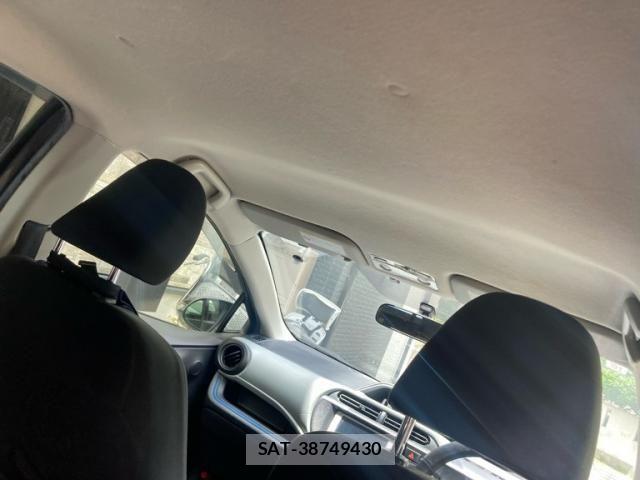 Toyota AQUA 2013-10 7214711-14