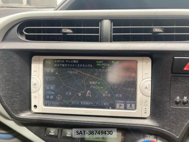 Toyota AQUA 2013-10 7214711-24