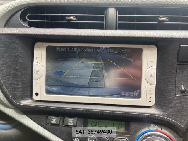 Toyota AQUA 2013-10 7214711-25