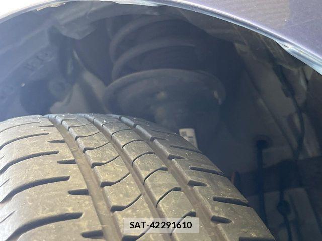Toyota AQUA 2015-02 7214733-19