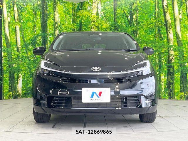 Toyota AQUA 2025-10 7214878-13