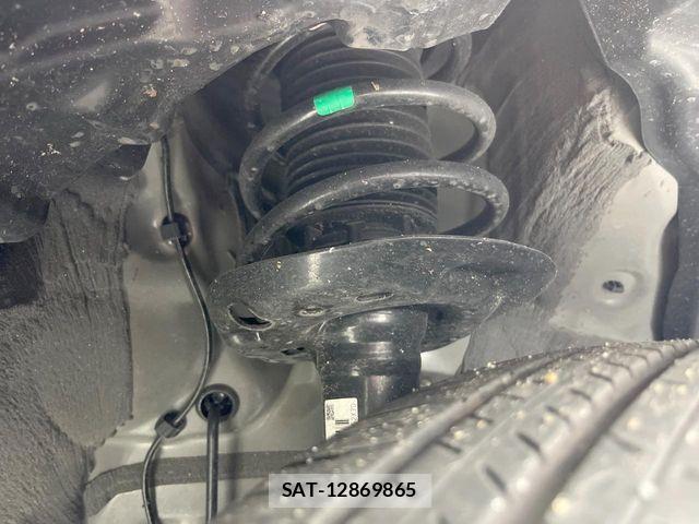 Toyota AQUA 2025-10 7214878-19