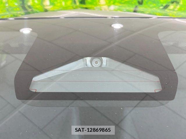 Toyota AQUA 2025-10 7214878-4