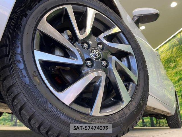 Toyota AQUA 2022-08 7214863-12