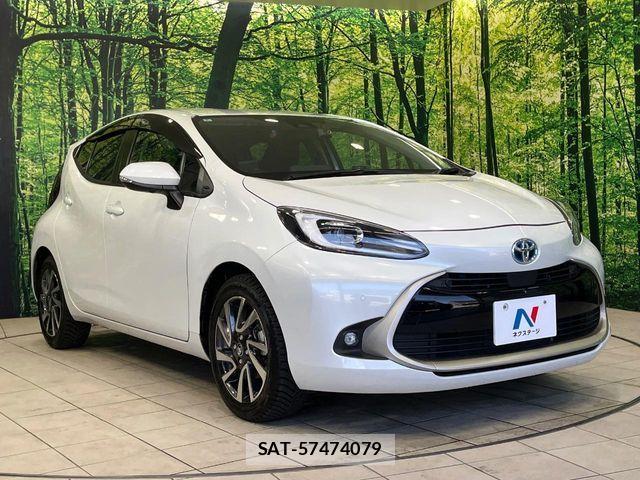 Toyota AQUA 2022-08 7214863-15