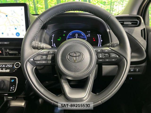 Toyota AQUA 2025-11 7214881-9