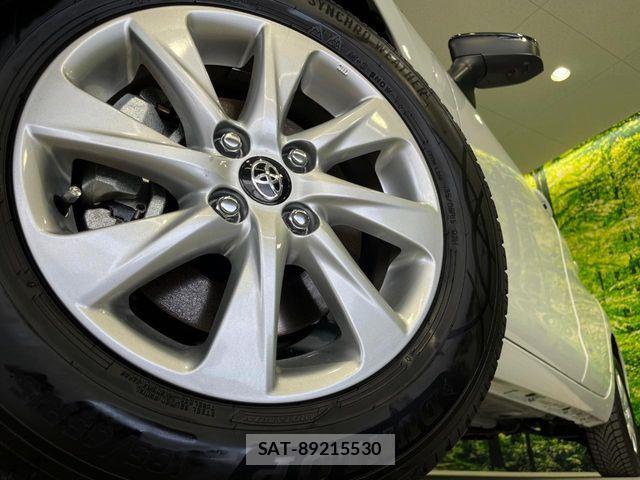 Toyota AQUA 2025-11 7214881-12