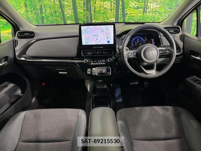 Toyota AQUA 2025-11 7214881-1