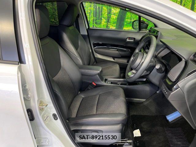 Toyota AQUA 2025-11 7214881-7