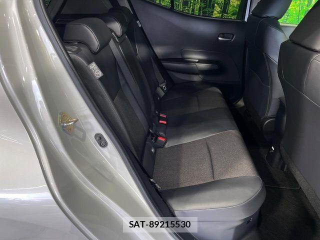 Toyota AQUA 2025-11 7214881-8