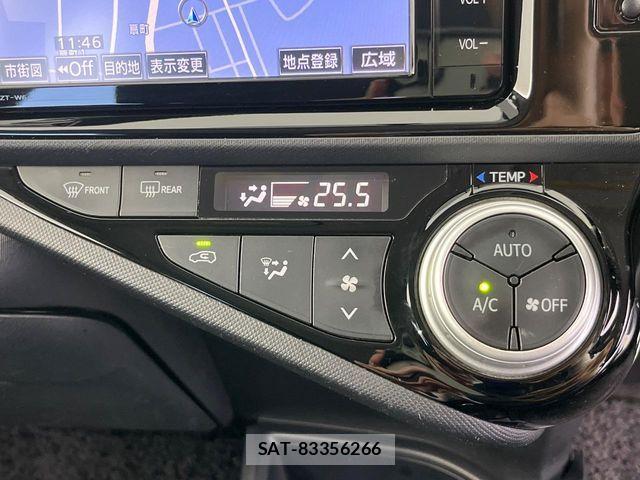 Toyota AQUA 2015-10 7214759-6