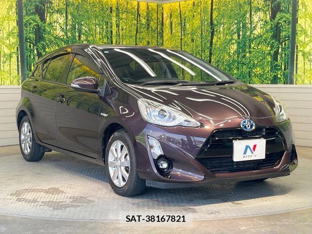 Toyota AQUA 2016-12 7214773-15