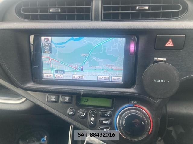 Toyota AQUA 2014-01 7214721-20