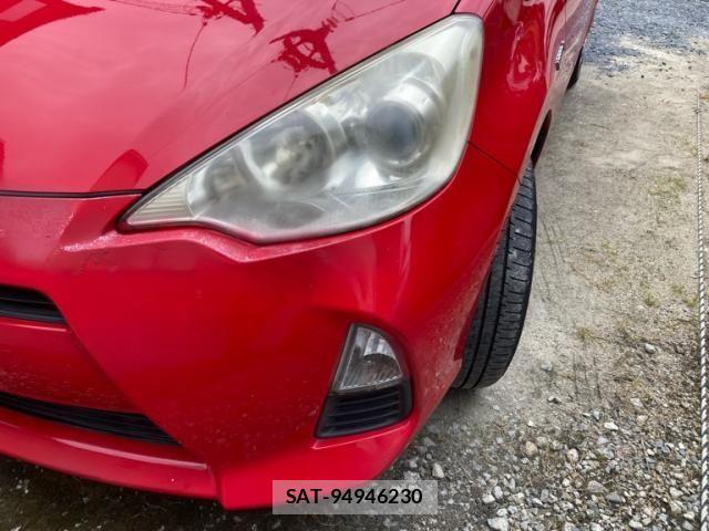 Toyota AQUA 2013-09 7214710-9