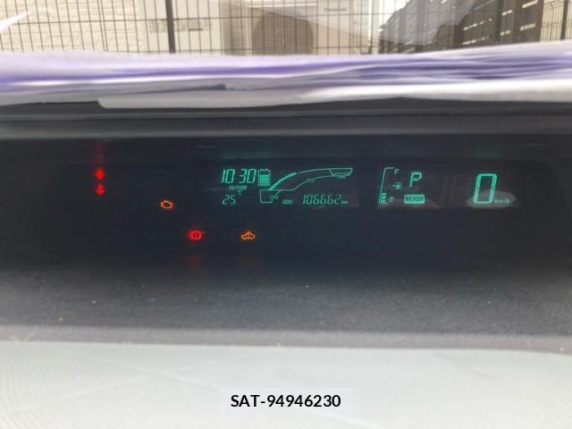 Toyota AQUA 2013-09 7214710-17