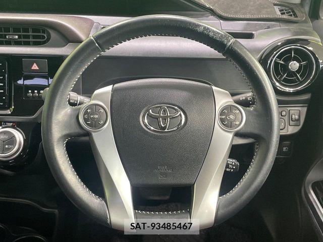 Toyota AQUA 2017-05 7214782-10