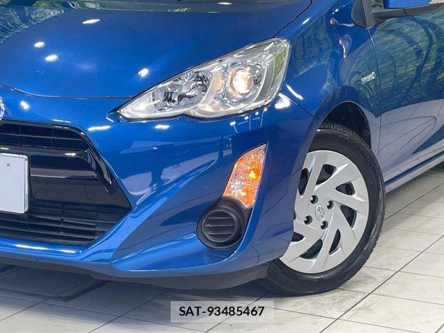 Toyota AQUA 2017-05 7214782-11