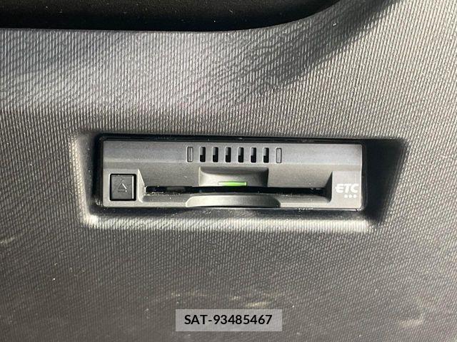 Toyota AQUA 2017-05 7214782-5