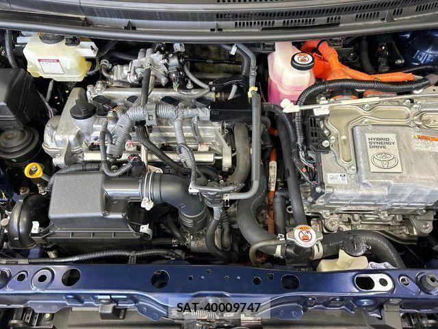 Toyota AQUA 2019-03 7213616-17