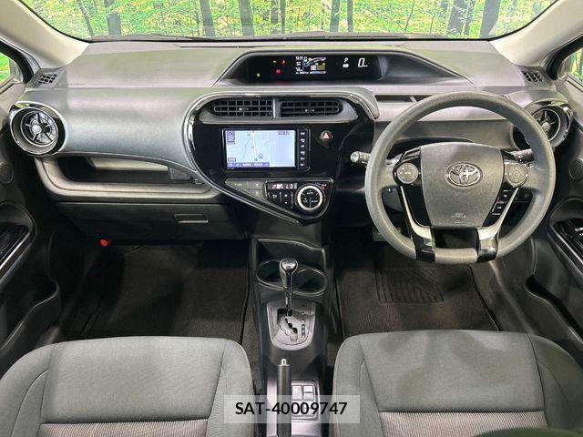 Toyota AQUA 2019-03 7213616-1