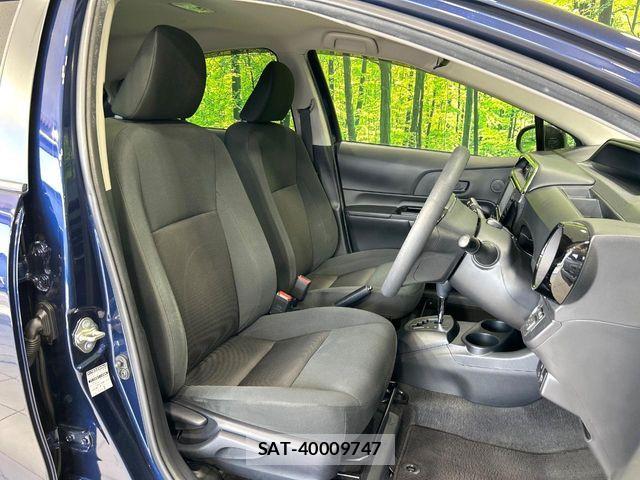 Toyota AQUA 2019-03 7213616-7