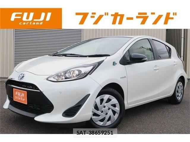 Toyota AQUA 2019-02 7213617-0
