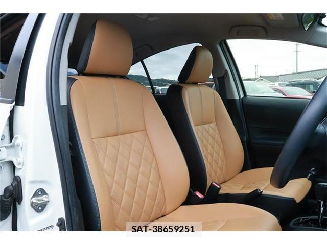 Toyota AQUA 2019-02 7213617-9