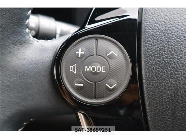 Toyota AQUA 2019-02 7213617-22