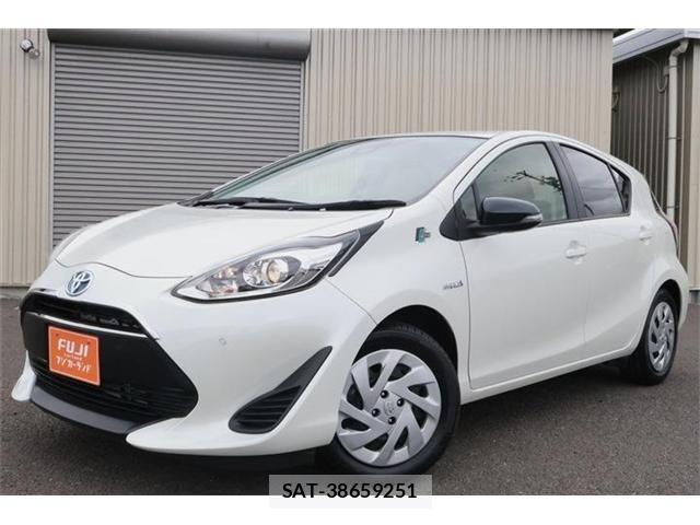 Toyota AQUA 2019-02 7213617-28