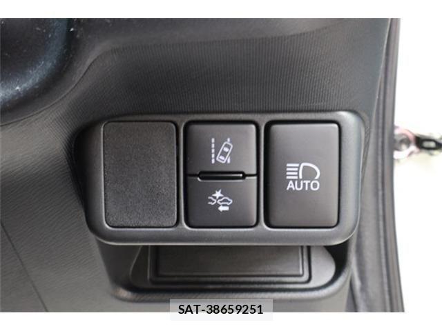 Toyota AQUA 2019-02 7213617-4