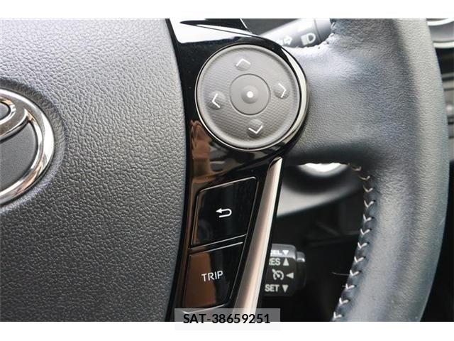 Toyota AQUA 2019-02 7213617-5